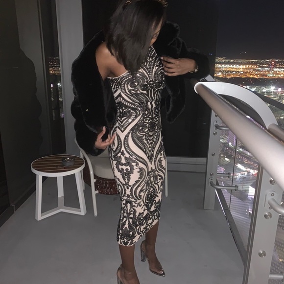 Nude and black sequins midi dress - Picture 2 of 3